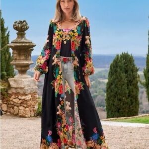 Boston ProperCastillo Gardens Luxe Full Length Duster
Black/ Magenta new Xs